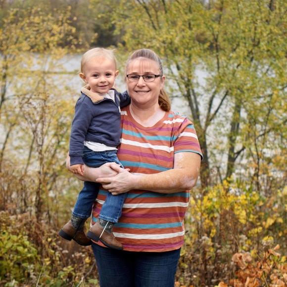 Meet your Posher, Robin - Picture 1 of 1